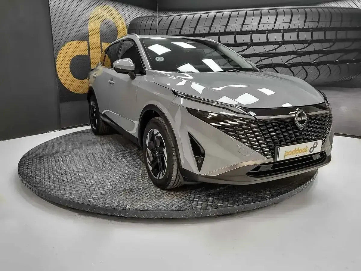 Usado Nissan Qashqai N-Connecta 158 CV (116 kW) 2025 Gris SUV