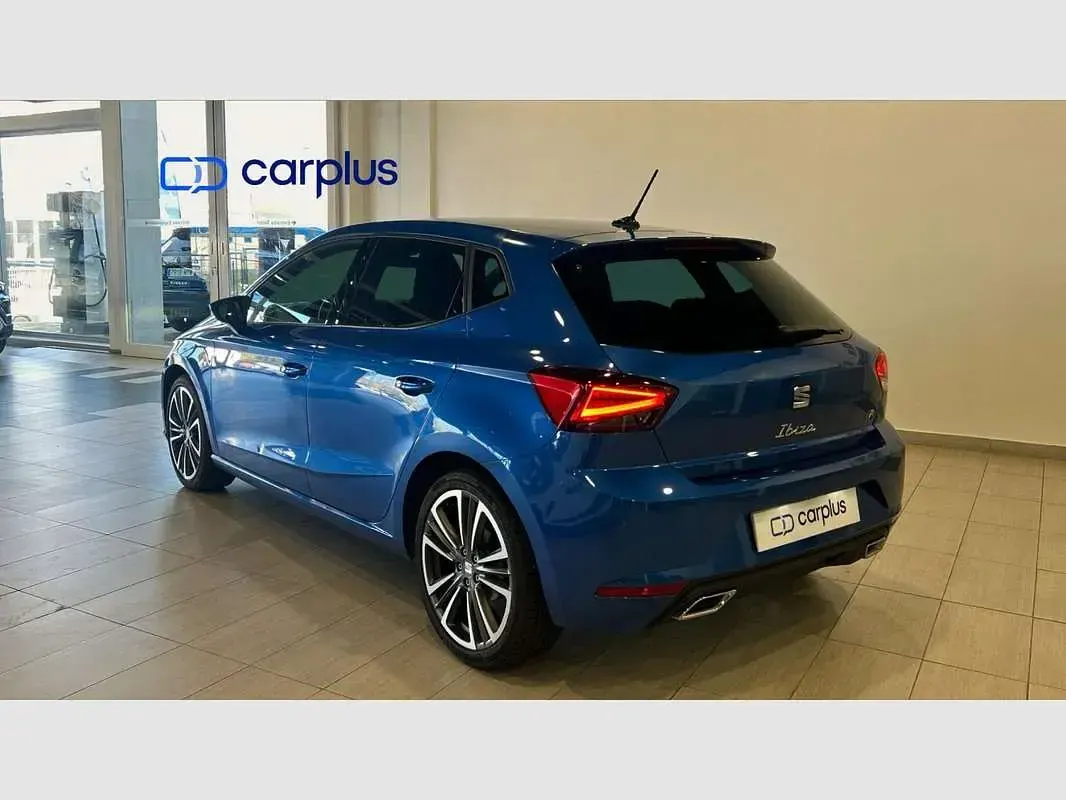 Usado Seat Ibiza FR 150 CV (110 kW) 2024 Azul Utilitario