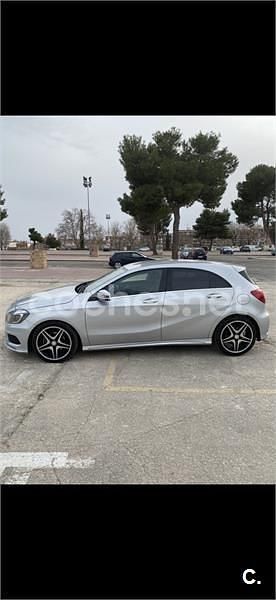 Usado Mercedes CLA200 Shooting Brake AMG line 136 CV (100 kW) 2015 Gris / plata Familiar