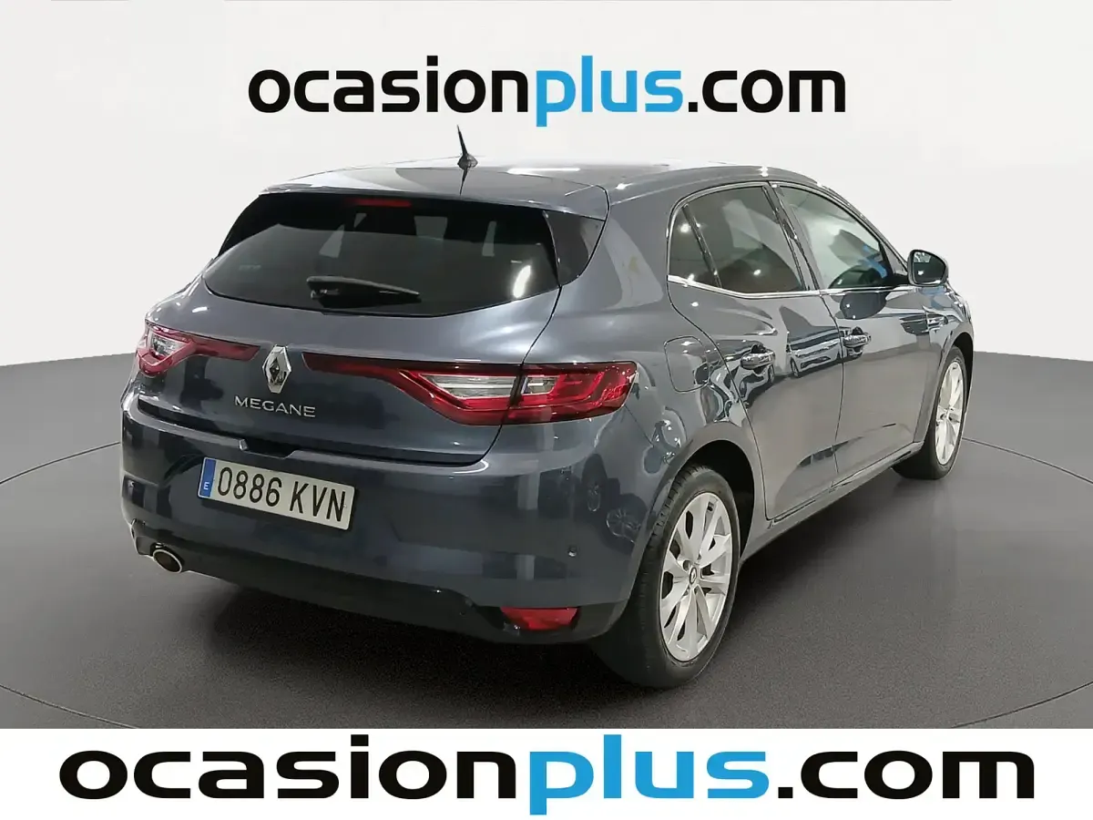Usado Renault Mégane Zen 140 CV (102 kW) 2019 Gris Utilitario