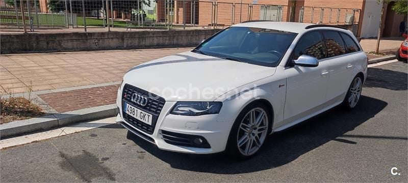 Usado Audi A4 211 CV (155 kW) 2009 Blanco Familiar