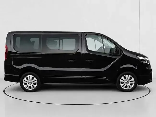 Usado Nissan Primastar Acenta 150 CV (110 kW) 2025 Negro Monovolumen