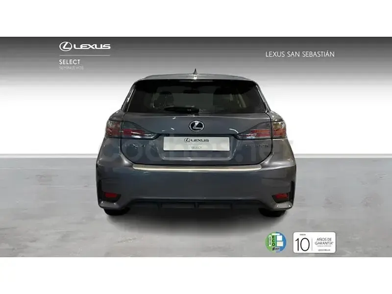 Usado Lexus CT200h Executive Line 136 CV (100 kW) 2014 Gris / plata Berlina