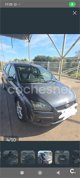 Usado Ford Focus Ghia 115 CV (84 kW) 2005 Negro Berlina