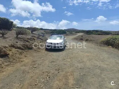 Usado VW Eos 140 CV (102 kW) 2012 Gris / plata Descapotable