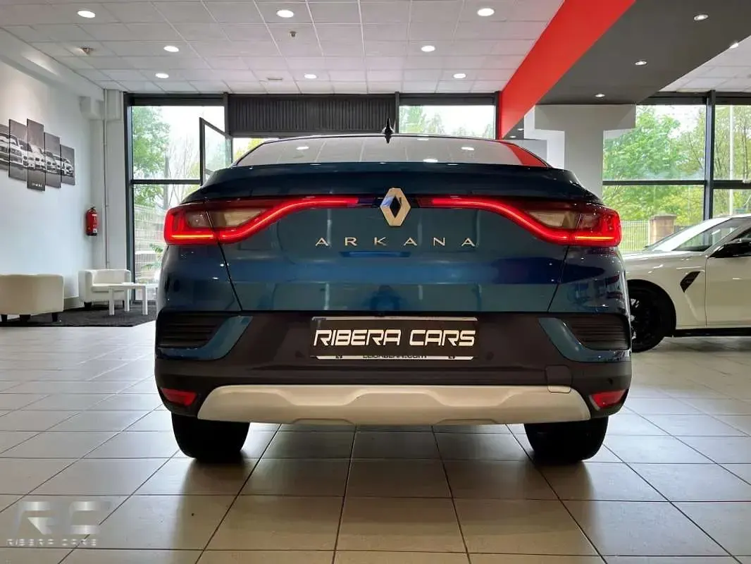 Usado Renault Arkana Intens 145 CV (106 kW) 2021 Azul SUV