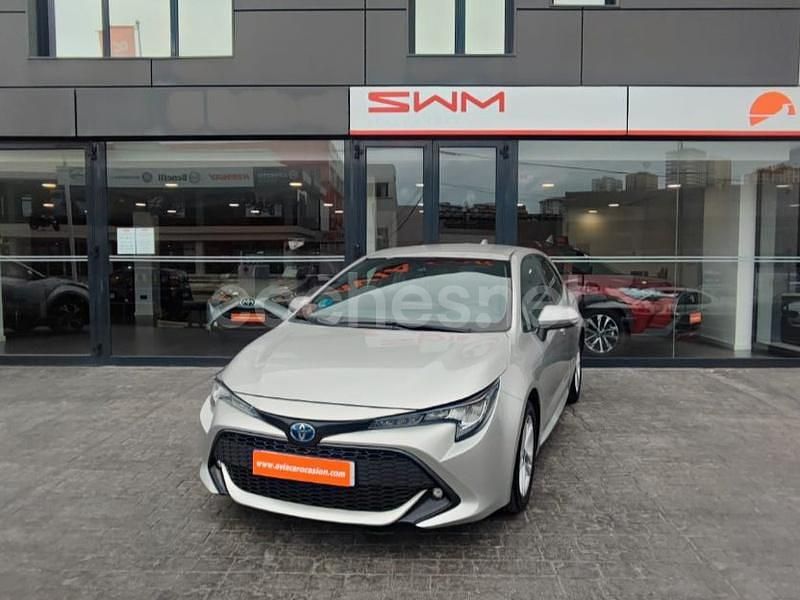 Gris / plata Usado 2022 Toyota Corolla Active Berlina | 18.500 € (Buen precio) - Imagen 1/4