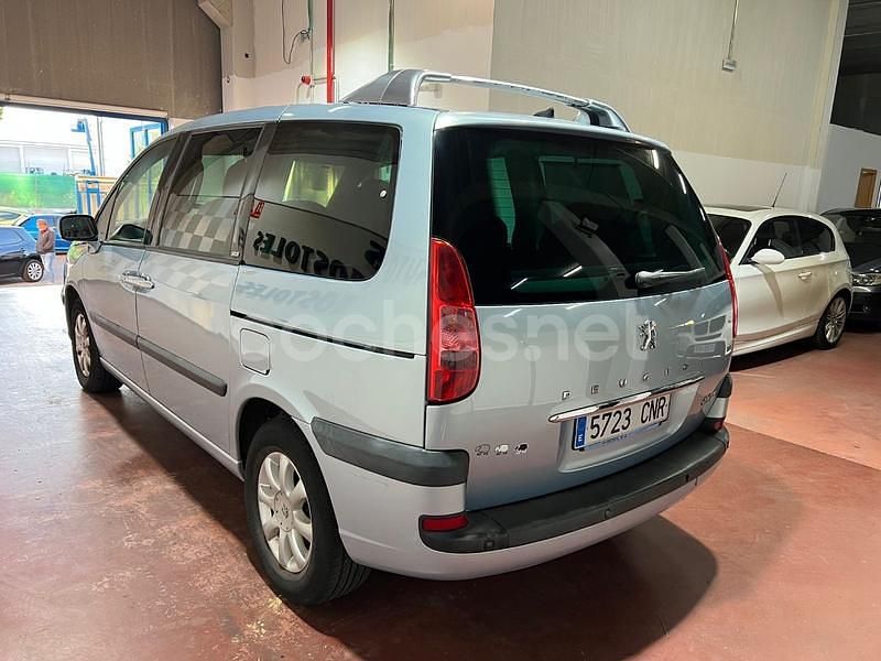 Usado Peugeot 807 130 CV (95 kW) 2003 Azul Monovolumen