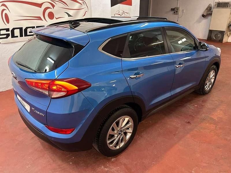 Usado Hyundai Tucson 115 CV (84 kW) 2016 Azul SUV