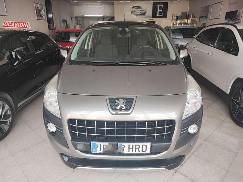 Usado Peugeot 3008 Style 114 CV (83 kW) 2013 Gris Familiar