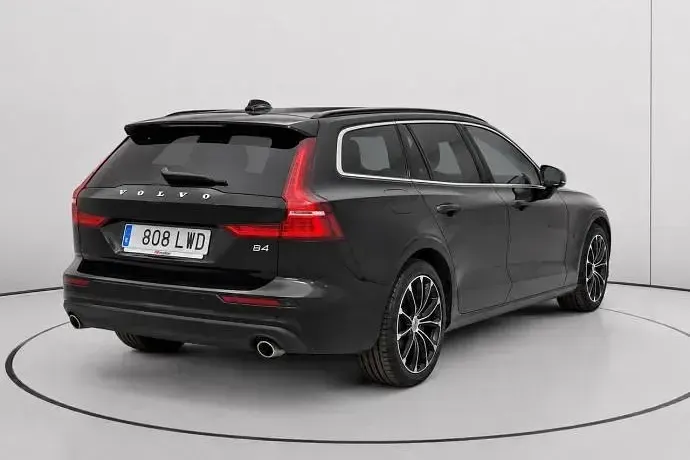 Usado Volvo V60 Core 197 CV (144 kW) 2022 Familiar