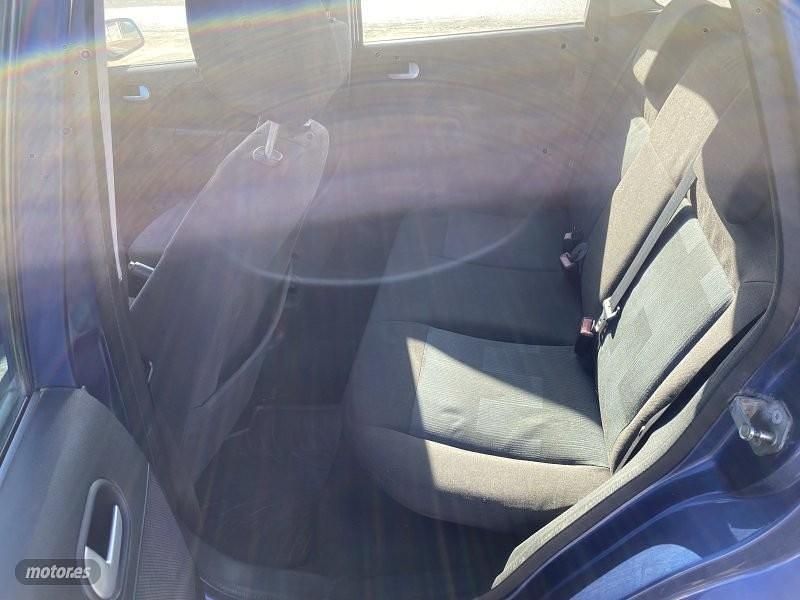 Usado Ford Fiesta Ambiente 68 CV (50 kW) 2008 Azul Utilitario