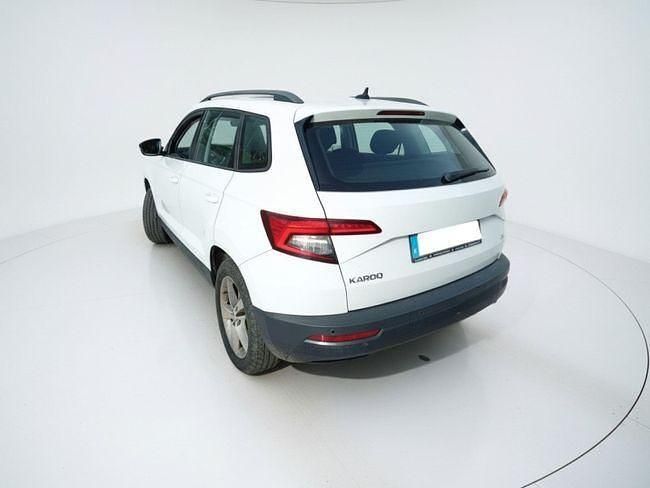 Usado Skoda Karoq Ambition 150 CV (110 kW) 2021 Blanco SUV