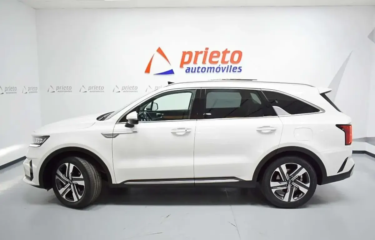 Usado Kia Sorento Plus 232 CV (170 kW) 2024 Blanco SUV