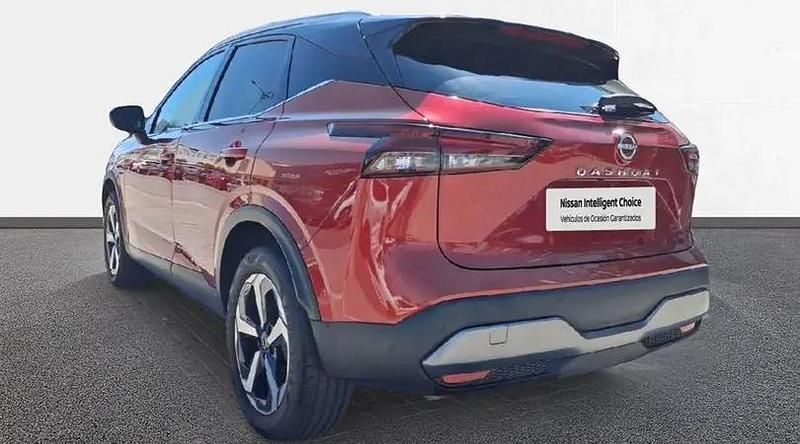 Usado Nissan Qashqai N-Connecta 158 CV (116 kW) 2022 Fuji sunset con techo midnight SUV
