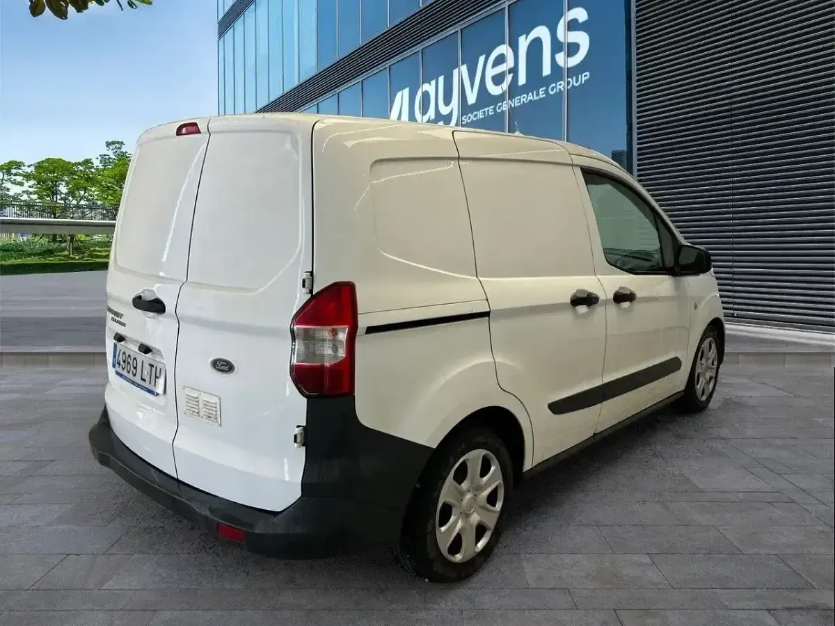Usado Ford Transit Trend 100 CV (73 kW) 2021 Blanco Berlina