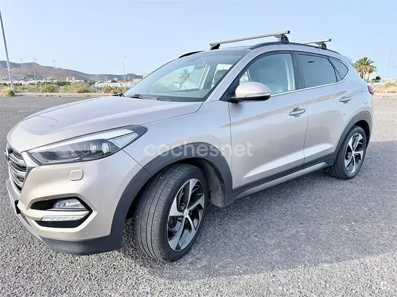 Usado Hyundai Tucson 177 CV (130 kW) 2017 Beige SUV