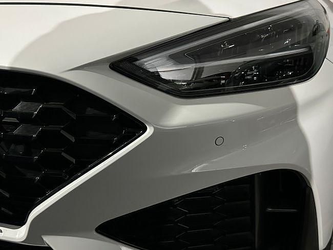 Usado Hyundai i30 N Line 96 CV (70 kW) 2025 Blanco Berlina