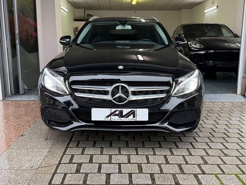 Usado Mercedes C220 170 CV (125 kW) 2015 Negro Familiar