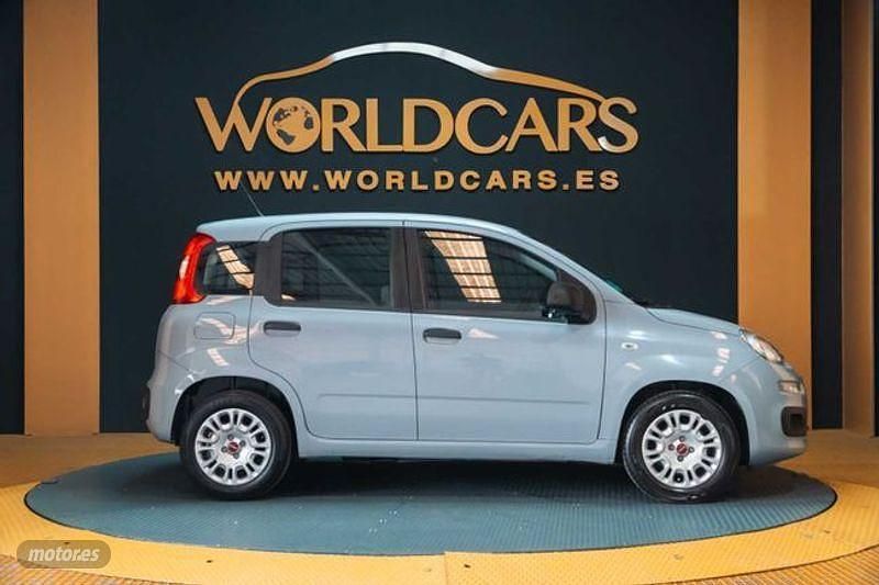 Usado Fiat Panda 69 CV (50 kW) 2022 Gris Berlina