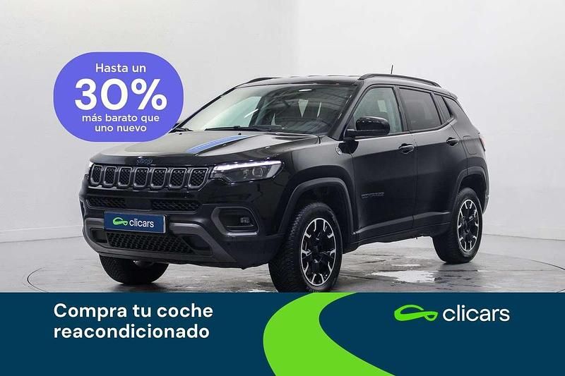 Usado Jeep Compass Trailhawk 179 CV (131 kW) 2024 Negro SUV
