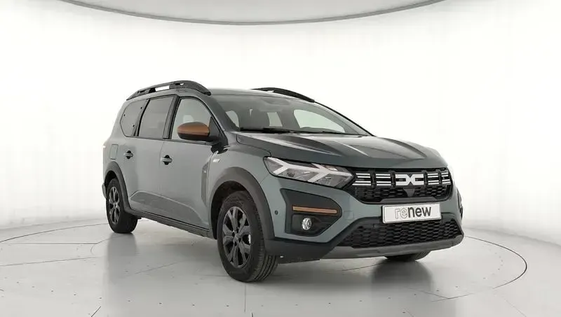 Usado Dacia Jogger Extreme 140 CV (102 kW) 2025 Verde Monovolumen