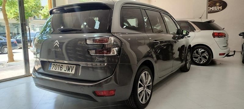 Usado Citroën Grand C4 Picasso Feel 120 CV (88 kW) 2016 Gris Monovolumen