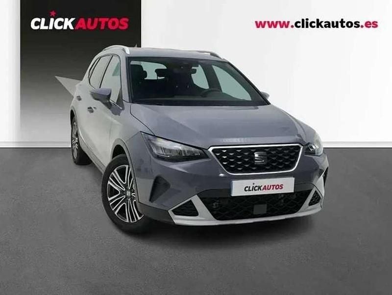 Usado Seat Arona 116 CV (85 kW) 2025 Gris SUV
