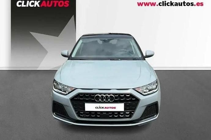 Usado Audi A1 Advanced 116 CV (85 kW) 2025 Gris SUV