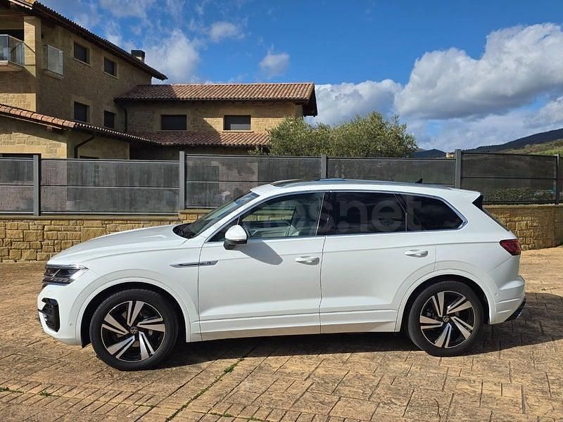 Second-hand VW Touareg R-line 231 CP (169 kW) 2021 Alb SUV