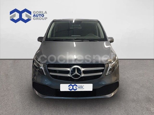 Usado Mercedes V250 Avantgarde 190 CV (139 kW) 2024 Gris Monovolumen