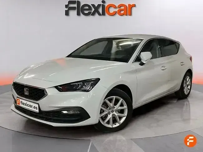 Usado Seat Leon Style 116 CV (85 kW) 2025 Blanco