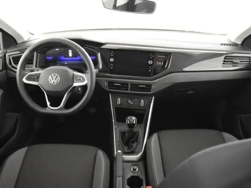Usado VW Polo Life 95 CV (69 kW) 2024 Gris/plata