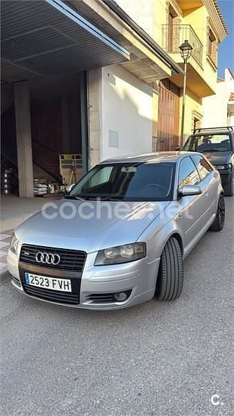 Gris / plata Usado 2005 Audi A3 Ambition Berlina | 3000 € (Super precio) - Imagen 1/4
