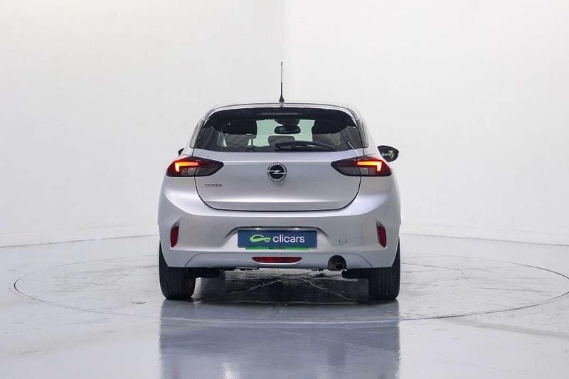 Usado Opel Corsa Elegance 101 CV (74 kW) 2023 Plateado Utilitario