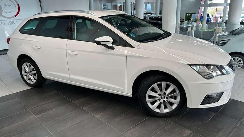 Usado Seat Leon XCELLENCE 131 CV (96 kW) 2019 Blanco Utilitario