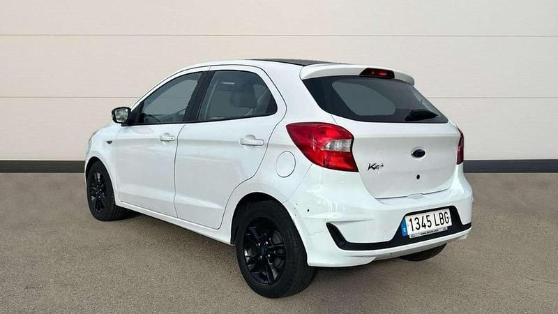 Usado Ford Ka Plus 86 CV (63 kW) 2019 Blanco Utilitario