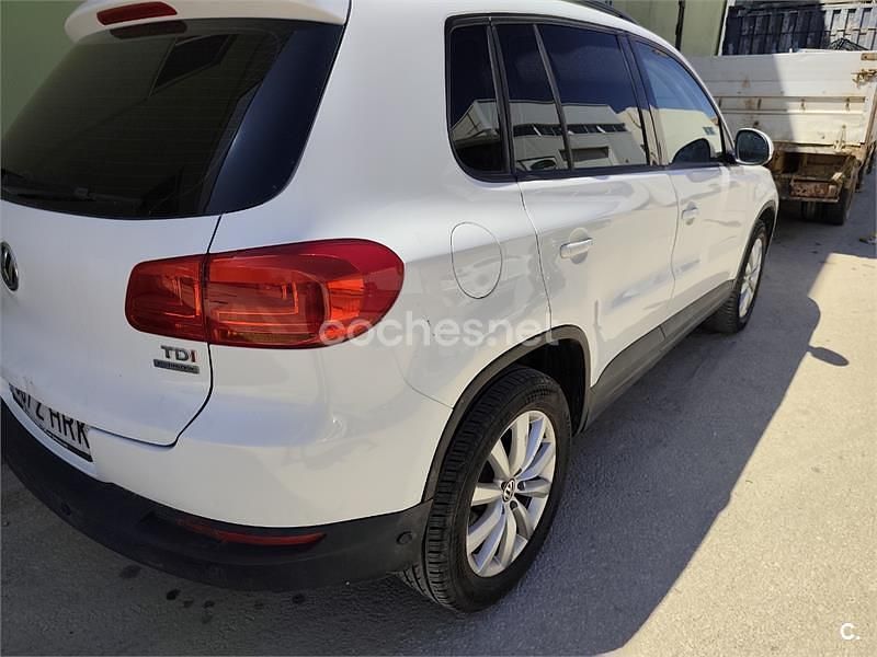 Blanco Usado 2013 VW Tiguan R-line SUV | 9800 € (Buen precio) - Imagen 1/4