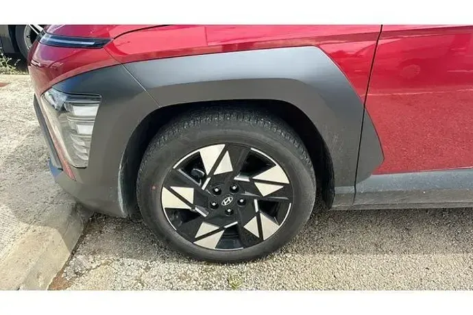 Używany Hyundai Kona 141 KM (103 kW) 2024 SUV
