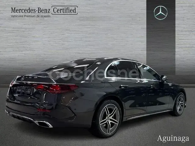 Nuevo Mercedes E300 313 CV (230 kW) 2026 Gris / plata Berlina