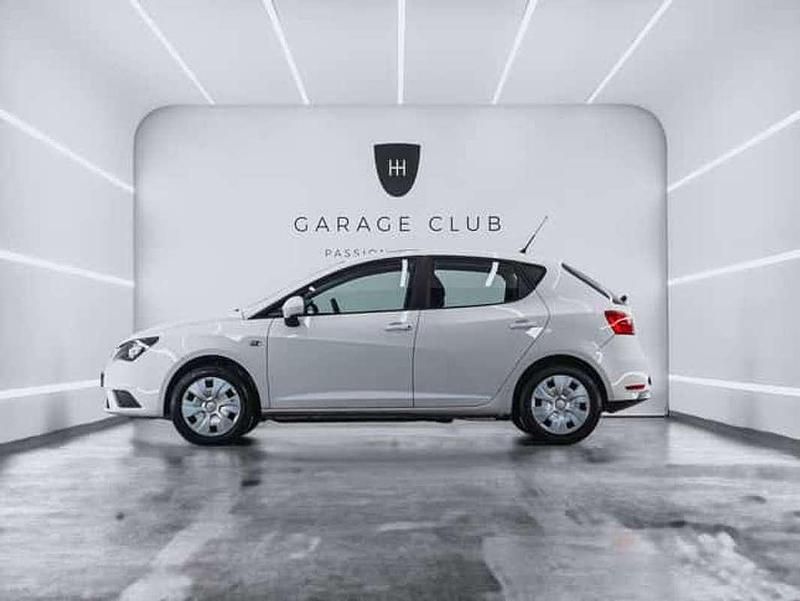 Usado Seat Ibiza Reference 90 CV (66 kW) 2015 Blanco Utilitario