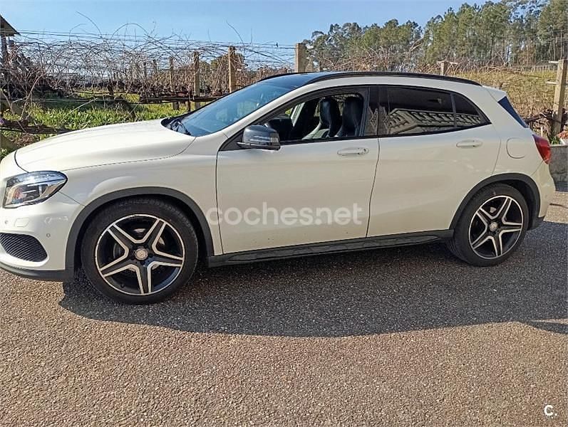 Usado Mercedes GLA200 AMG line 136 CV (100 kW) 2016 Blanco SUV