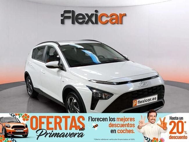 Usado Hyundai Bayon 100 CV (73 kW) 2023 Blanco SUV