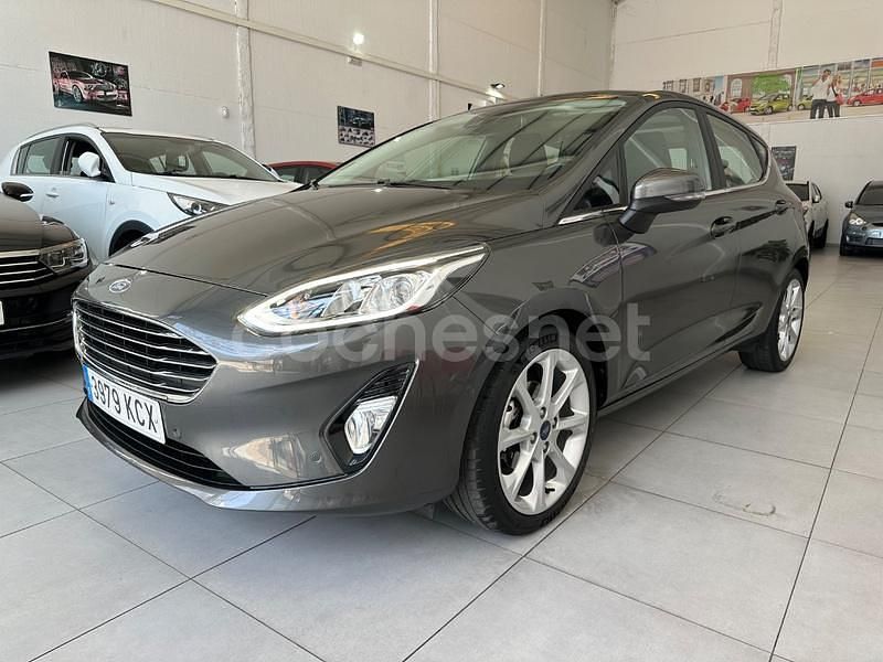 Usado Ford Fiesta Titanium 100 CV (73 kW) 2017 Marrón Utilitario