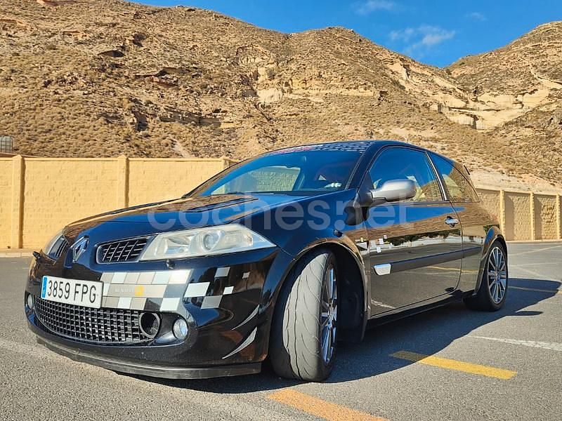 Negro Usado 2007 Renault Mégane II Berlina | 18.000 € - Imagen 1/4