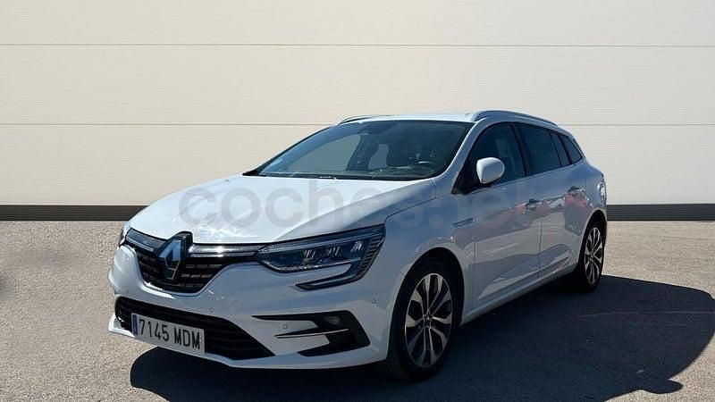 Usado Renault Mégane GrandTour Techno 140 CV (102 kW) 2023 Blanco Familiar