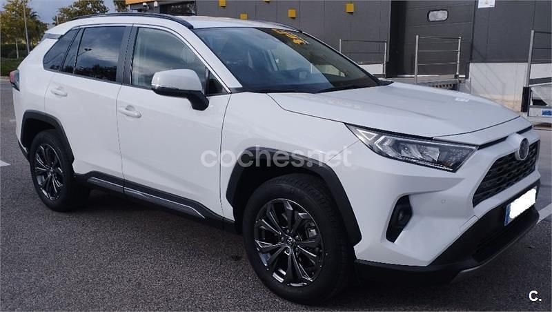 Blanco Usado 2023 Toyota RAV4 Hybrid Advance SUV | 37.500 € (Precio justo) - Imagen 1/4