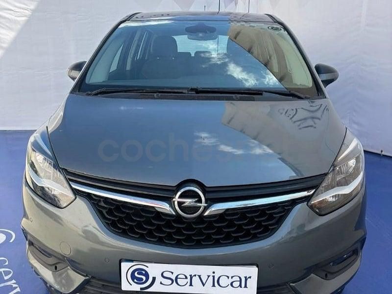 Usado Opel Zafira Tourer Selective 136 CV (100 kW) 2018 Gris / plata Monovolumen