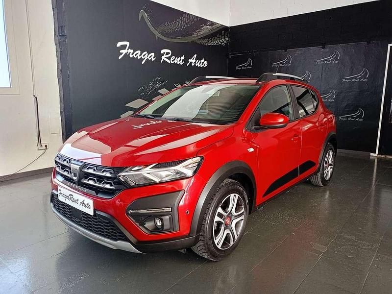 Usado Dacia Sandero Expression 101 CV (74 kW) 2022 Rojo Utilitario