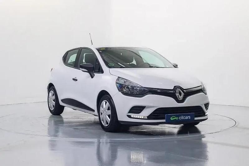 Usado Renault Clio IV Life 75 CV (55 kW) 2017 Blanco Berlina
